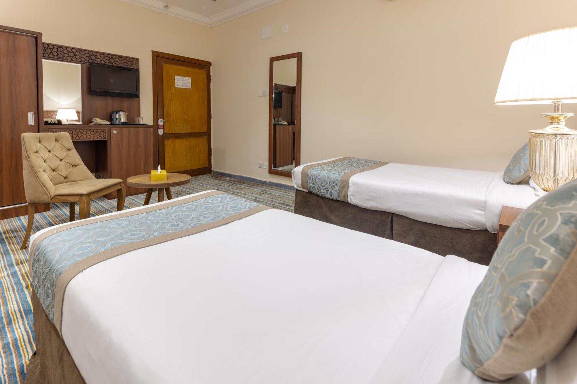 Snood Al Azizya Hotel Мека Екстериор снимка